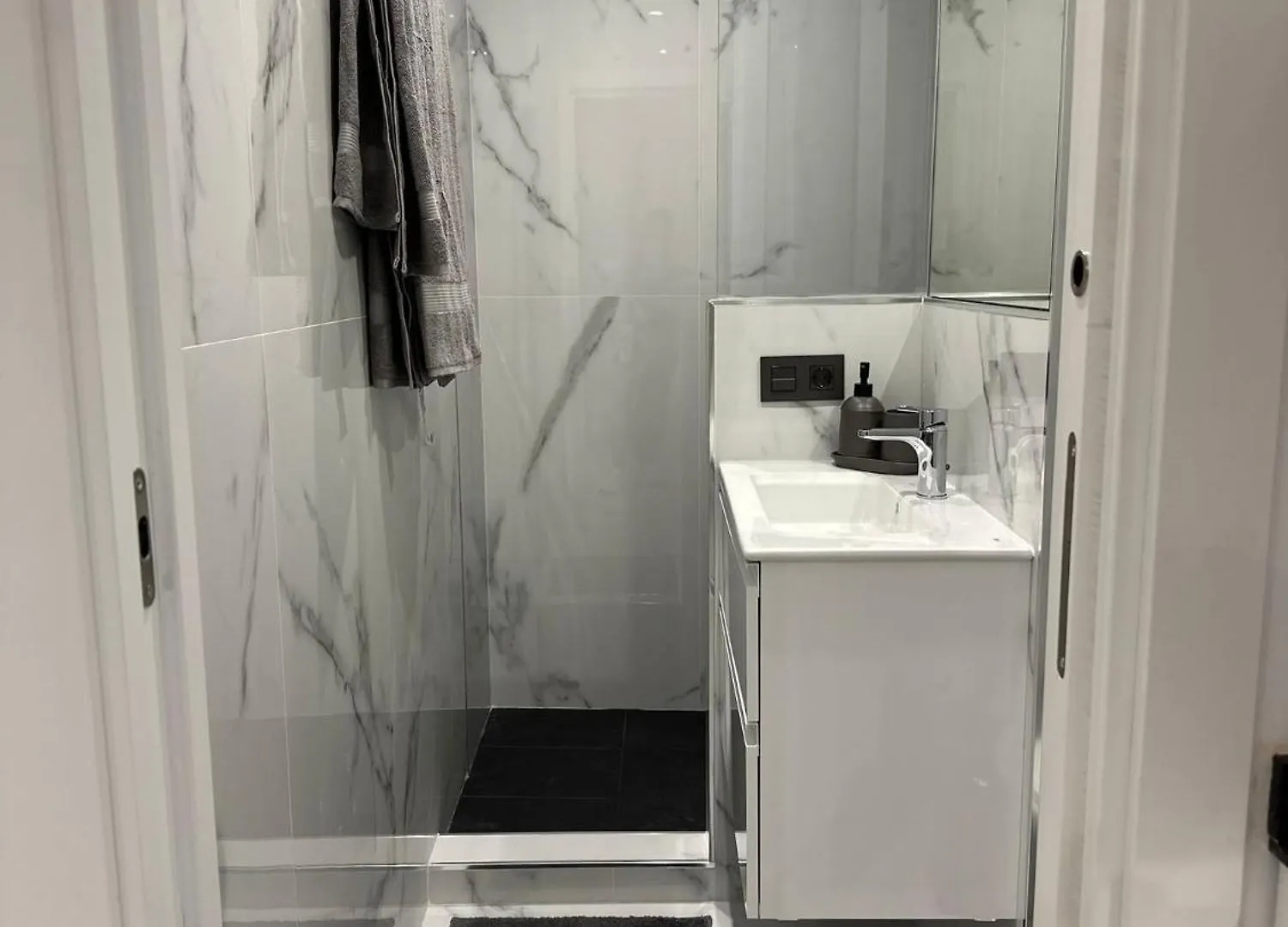 Mark Suite B8 Fuengirola